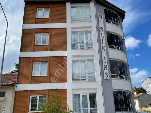 Albayrak'tan Belediye Altında Mutfak Ayrı Satılık 1+1 Daire