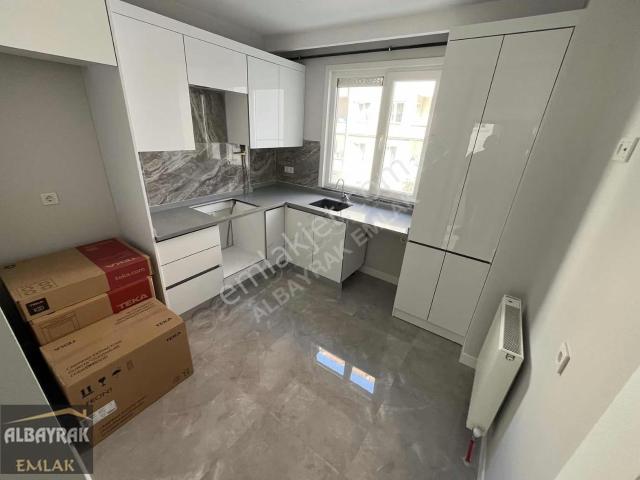 Albayraktan Sıfır Arakat 3+1/otoparklı/panjur/klima Geniş Daire