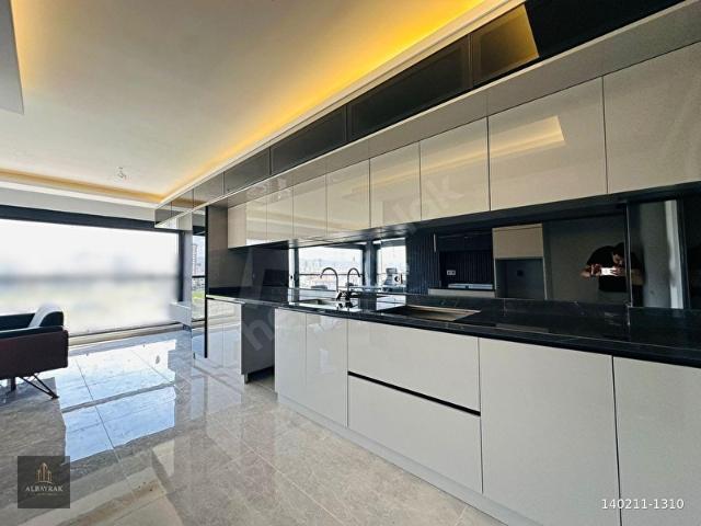 ALBAYRAKULTRA LÜKS YERDEN ISITMALI DEPOLU 160M2 4+1 DAİRE