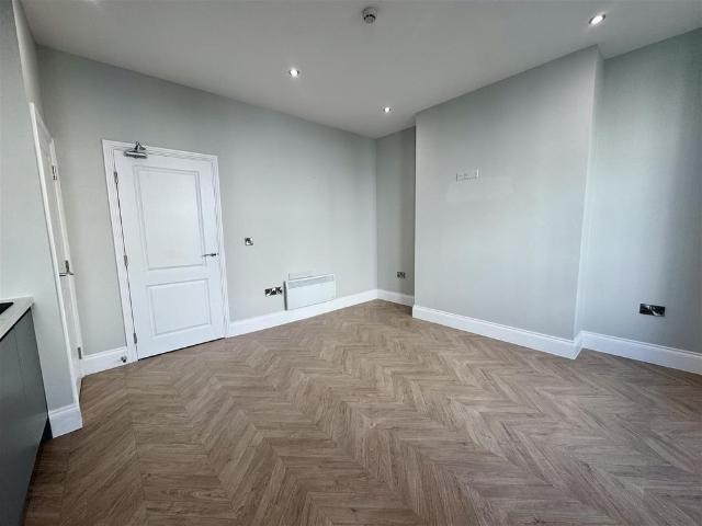 Albemarle Crescent, Scarborough