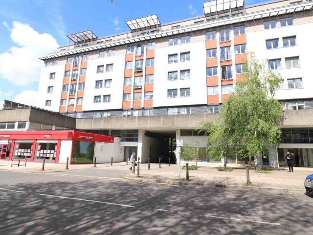 Albemarle Road, Beckenham BR3, 1 bed flat to rent, £1,550 pcm | PrimeLocation