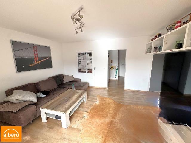 albero: schnucklige Dachwohnung mit 2 Balkonen