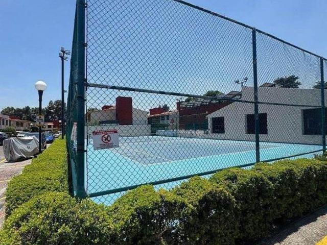 Alberca,Tenis,3 AUTOS,Recámara en Planta BAJA