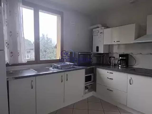 Albertville 73200 Location appartement 3 pièces t3 au dernier étage parking