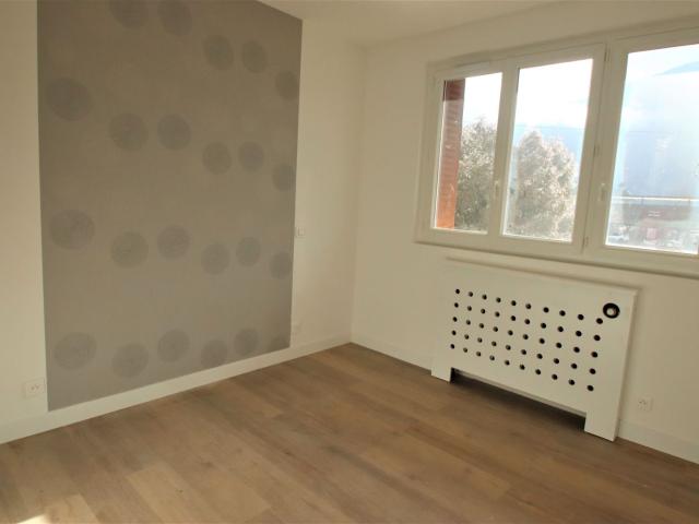 Albertville: appartement avec 4 pièces à louer