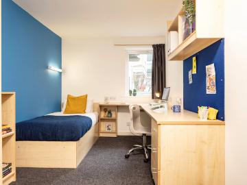 Albert Court, Liverpool Has an Apartment