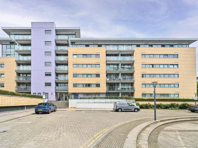 Albert Basin Way E16, Gallions Reach, London, 3 bed flat to rent, £2,701 pcm | PrimeLocation