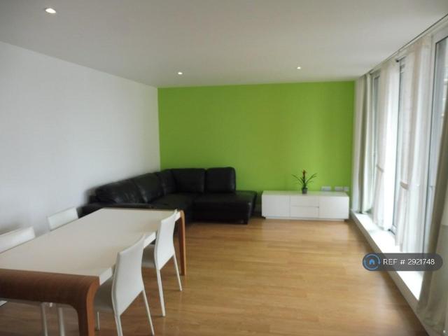 Albert Basin Way, London, E16 2 bed flat to rent £2,167 pcm £500 pw