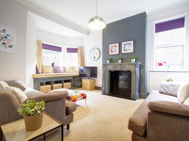 Albert Grove, Nottingham NG7, 6 bed terraced house to rent, £632 pppm | PrimeLocation