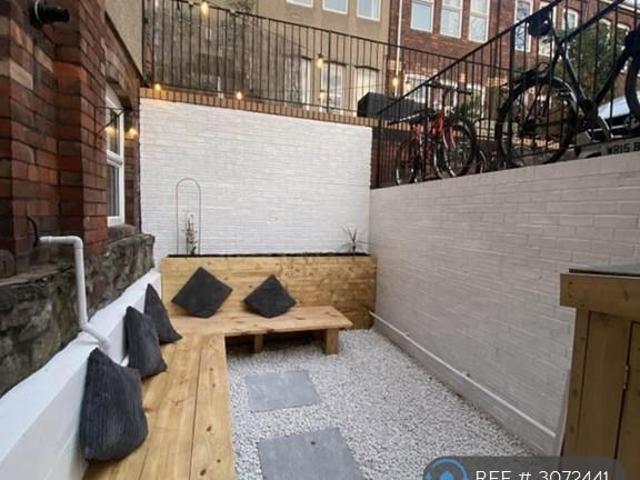 Albert Grove South, Bristol, BS5 1 bed in a flat share to rent £700 pcm £162 pw