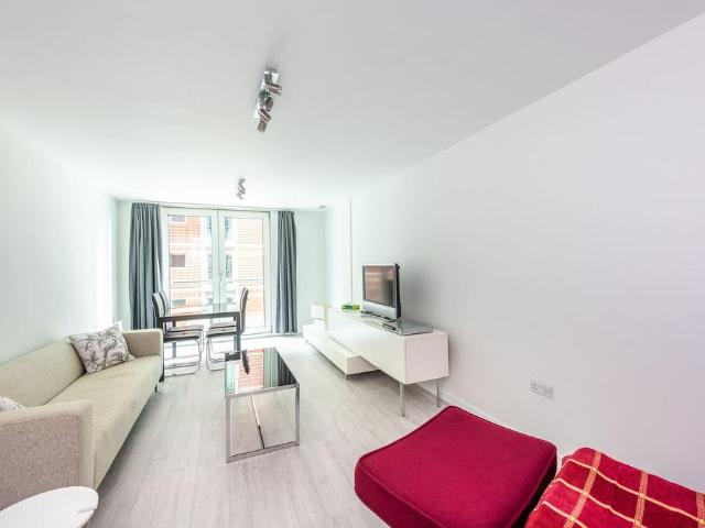 Albert Embankment, SE1, Albert. 1 bed flat to rent £2,300 pcm £531 pw
