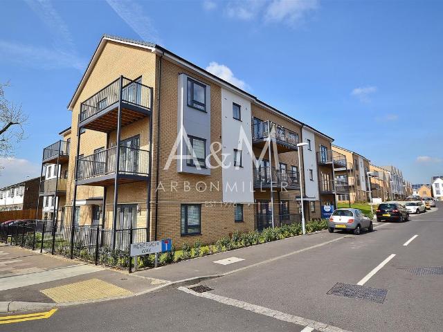 Albert House, Reservoir Way, Hainault IG6, 2 bed flat to rent, £1,600 pcm | PrimeLocation
