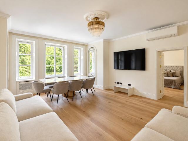 Albert Hall Mansions, Kensington, London, SW7 2AL
