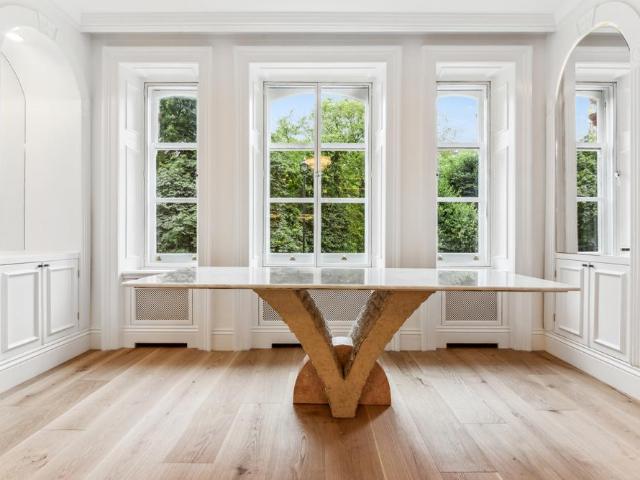 Albert Hall Mansions, Kensington. 3 bed flat to rent £11,266 pcm £2,600 pw