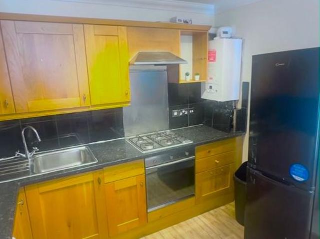 Albert Square, Stratford E15, 1 bed flat to rent, £1,750 pcm | PrimeLocation