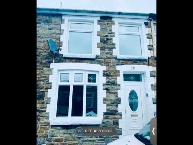 Albert St, Ferndale CF43, 3 bed terraced house to rent, £725 pcm | PrimeLocation