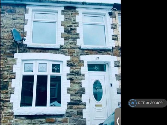 Albert St, Ferndale, CF43 3 bed terraced house to rent £725 pcm £167 pw