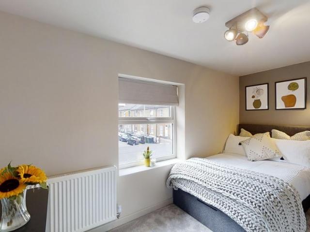 Albert Street, Maidstone, Kent, ME14 1 bed in a house share to rent £650 pcm £150 pw
