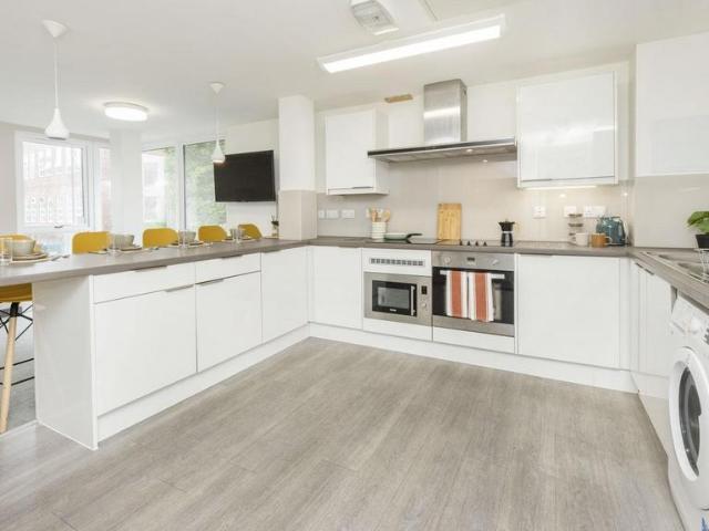 Albert Street, Newcastle Upon Tyne NE1 1 bed in a flat share to rent £732 pcm £169 pw