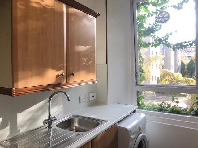 Albert Street, Edinburgh EH7 1 bed flat to rent £995 pcm £230 pw