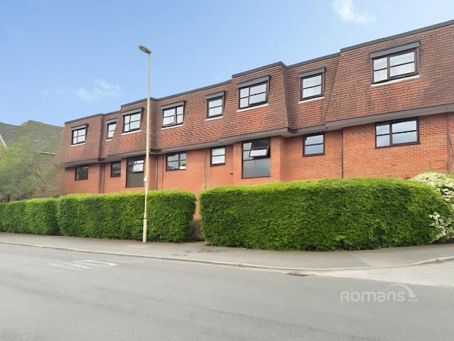 Albert Street, Fleet, Hampshire GU51, 1 bed flat to rent, £1,000 pcm | PrimeLocation