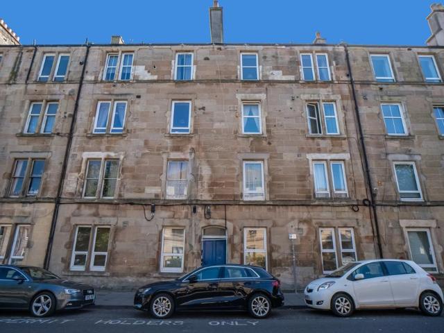 Albert Street, Leith, Edinburgh, EH7 1 bed ground floor flat to rent £975 pcm £225 pw