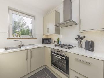 Albert Street, London NW1, Studio to rent, £1,000 pcm | PrimeLocation