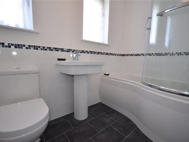 Albert Road, Bracknell RG42, 3 bed property to rent, £2,100 pcm | PrimeLocation