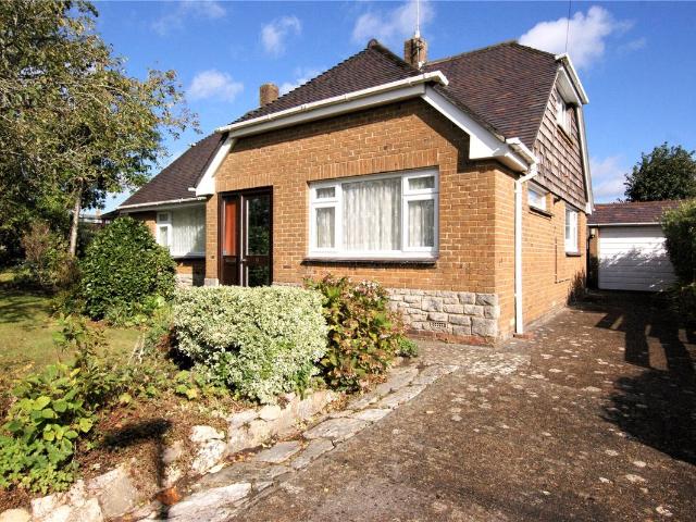 Albert Road, Corfe Mullen, Wimborne BH21, 3 bed detached house to rent, £1,750 pcm | PrimeLocation