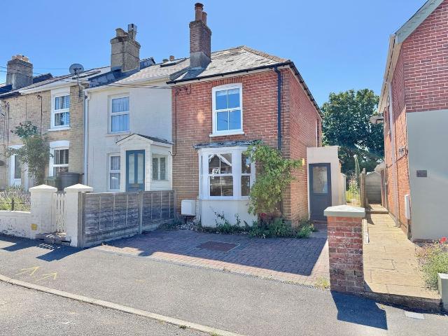 Albert Road, Cowes PO31, 2 bed semi detached house to rent, £1,200 pcm | PrimeLocation