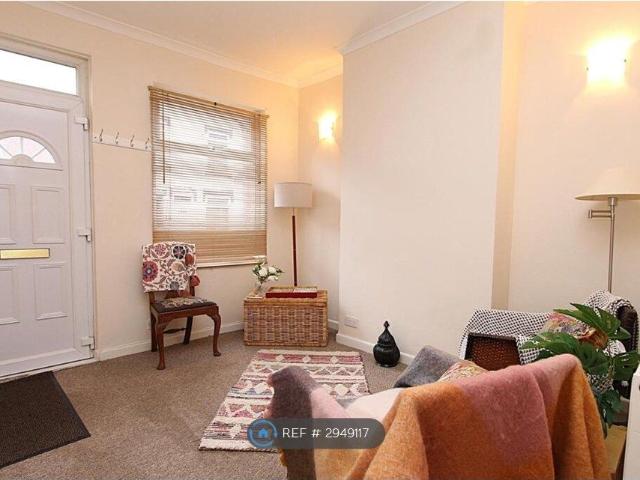 Albert Road, Kidderminster DY10, 3 bed terraced house to rent, £1,000 pcm | PrimeLocation
