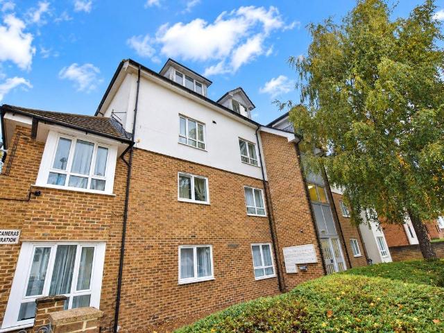 Albert Road, London SE25, 2 bed flat to rent, £1,750 pcm | PrimeLocation