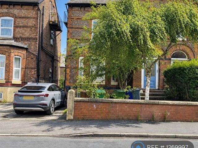 Albert Road, Manchester, M19 6 bed semi detached house to rent £3,100 pcm £715 pw