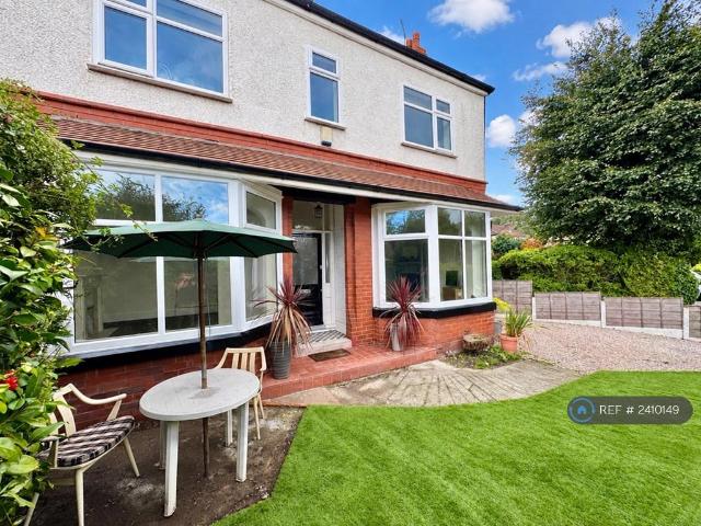 Albert Road, Manchester, M30 3 bed detached house to rent £1,995 pcm £460 pw