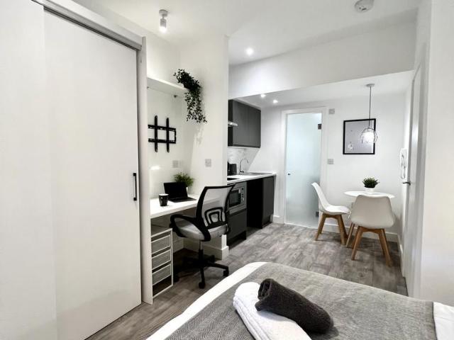Albert Road, Middlesbrough TS1 1 bed flat to rent £650 pcm £150 pw