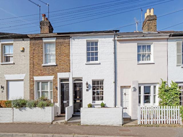 Albert Road, Richmond, Greater London TW10, 2 bed detached house to rent, £3,500 pcm | PrimeLocation