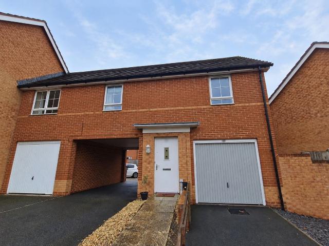 Albert Way, East Cowes PO32, 2 bed maisonette to rent, £900 pcm | PrimeLocation