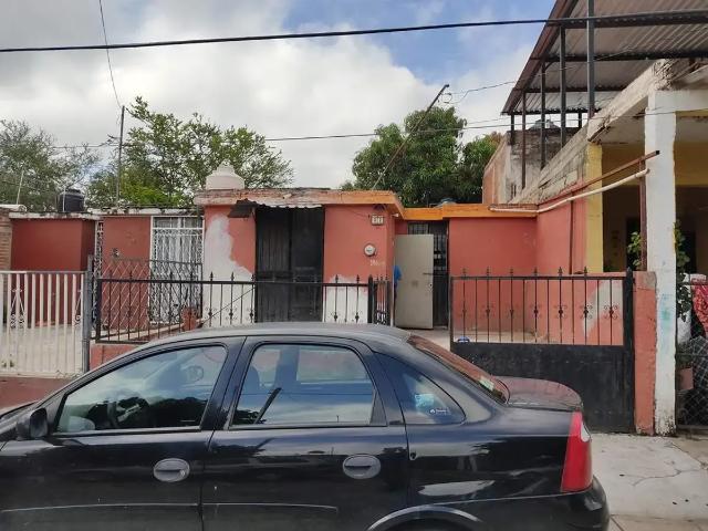 Alberto Amezcua Baltazar 317 385 1535 vende casa calle Lic. Gustavo Díaz Ordáz 41