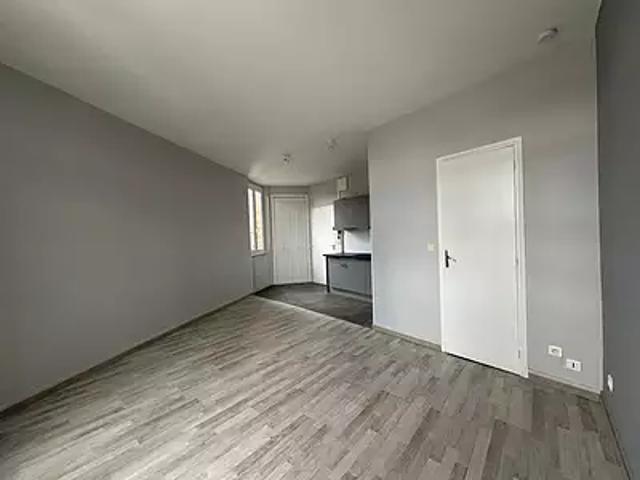 Albi 81000 Location appartement 1 pièce t1 au dernier étage terrasse