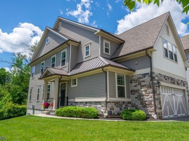Albie Dr, Mountain Lakes, Condo For Sale