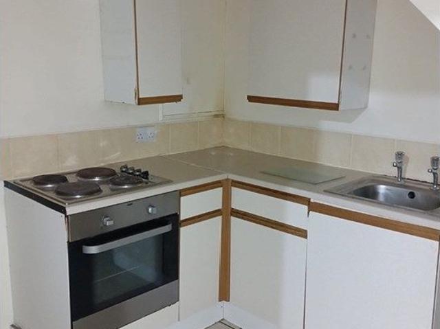Albion Cottages, Pembroke Dock SA72, 2 bed terraced house to rent, £620 pcm | PrimeLocation