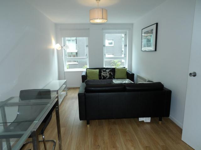 Albion Gate, Glasgow G1, 1 bed flat to rent, £1,100 pcm | PrimeLocation