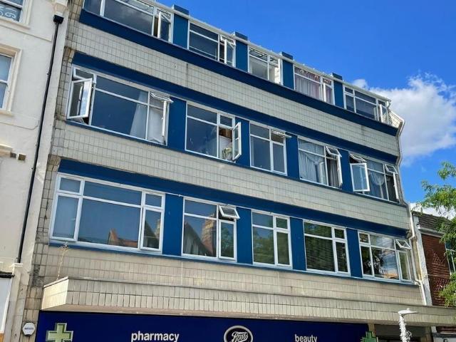 Albion House, 22 Sandgate Road. 1 bed flat to rent £850 pcm £196 pw