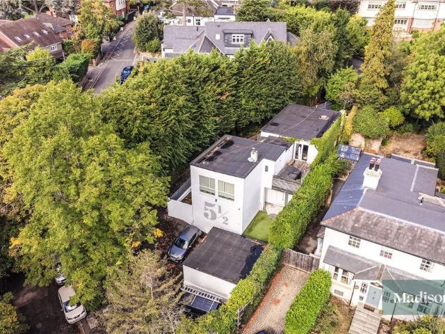 Albion Hill, Loughton, Essex IG10, 4 bed detached house to rent, £3,850 pcm | PrimeLocation