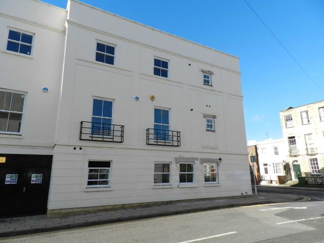 Albion Street, Cheltenham GL52, 1 bed flat to rent, £995 pcm | PrimeLocation