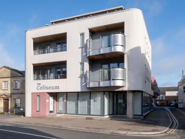 Albion Street, Cheltenham GL52 2LR Elliot Oliver