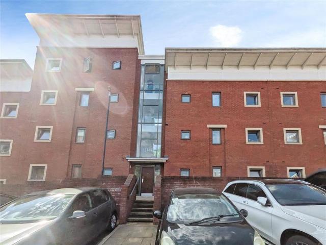 Albion Street, Horseley Fields. 2 bed apartment to rent £1,000 pcm £231 pw
