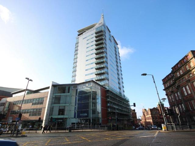 Albion Street, K2, Leeds, West. 2 bed apartment to rent £1,500 pcm £346 pw