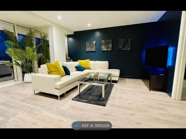 Albion Street, Leeds LS2, 2 bed flat to rent, £1,800 pcm | PrimeLocation