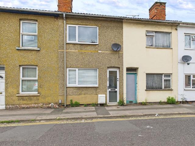 Albion Street, Swindon SN1, 2 bed terraced house to rent, £1,100 pcm | PrimeLocation